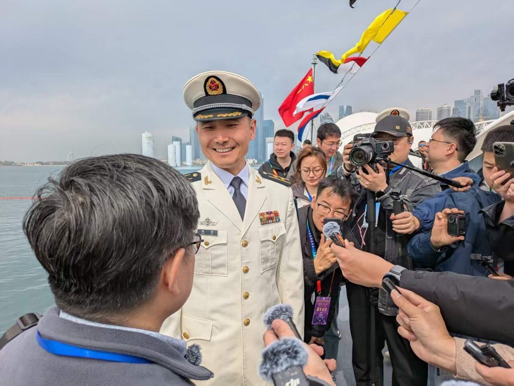 高德地图曾于2013年,凭借「台湾第一名模」林志玲一句「高德地图将持续为您导航」... 高德地图曾于2013年,凭借「台湾第一名模」林志玲一句「高德地图将持续为您导航」...