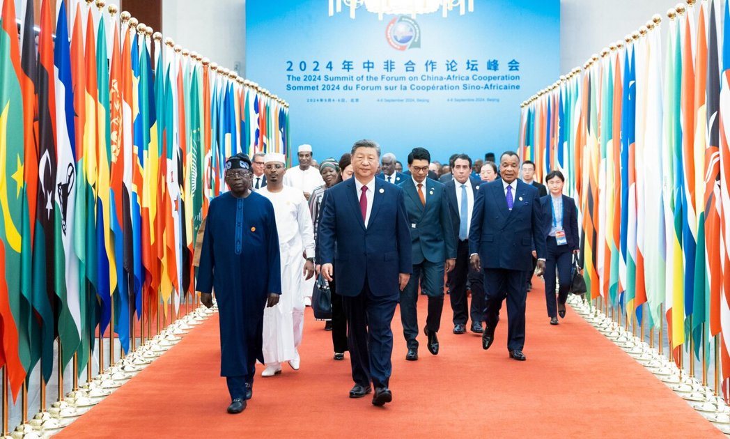 大陆将自下月起,将给予其53个非洲国家全面零关税待遇。图为2024年9月5日,大... 大陆将自下月起,将给予其53个非洲国家全面零关税待遇。图为2024年9月5日,大...