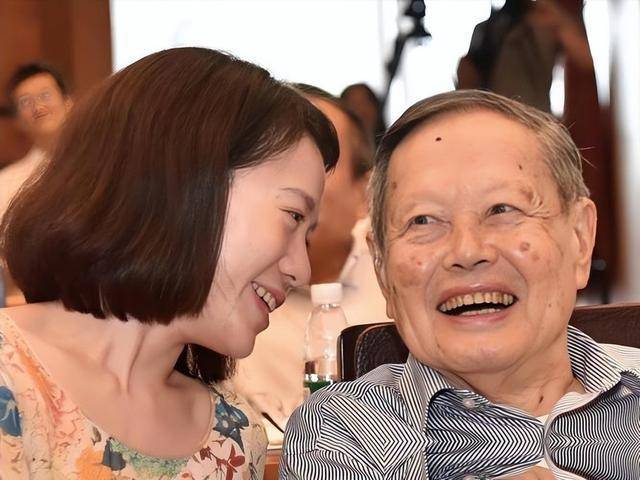 丈夫去世7个月,翁帆现状被曝光 丈夫去世7个月,翁帆现状被曝光
