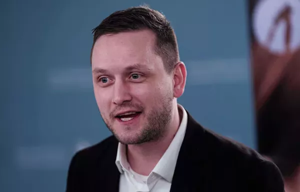 美国施压格陵兰:我说不,中俄就拿不到
