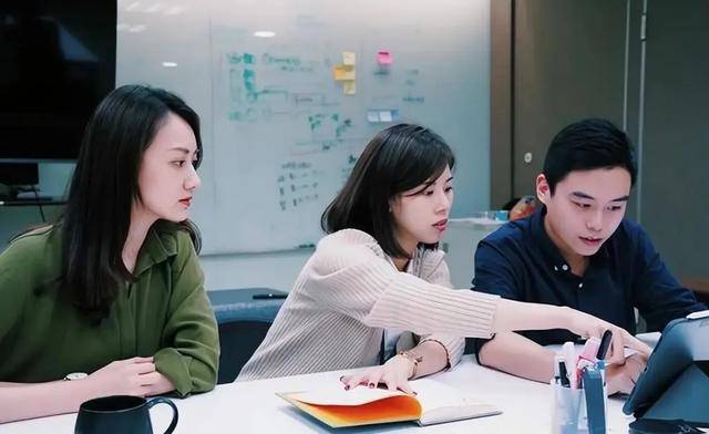 最令人诧异的贪官情妇：公公婆婆都是院士....